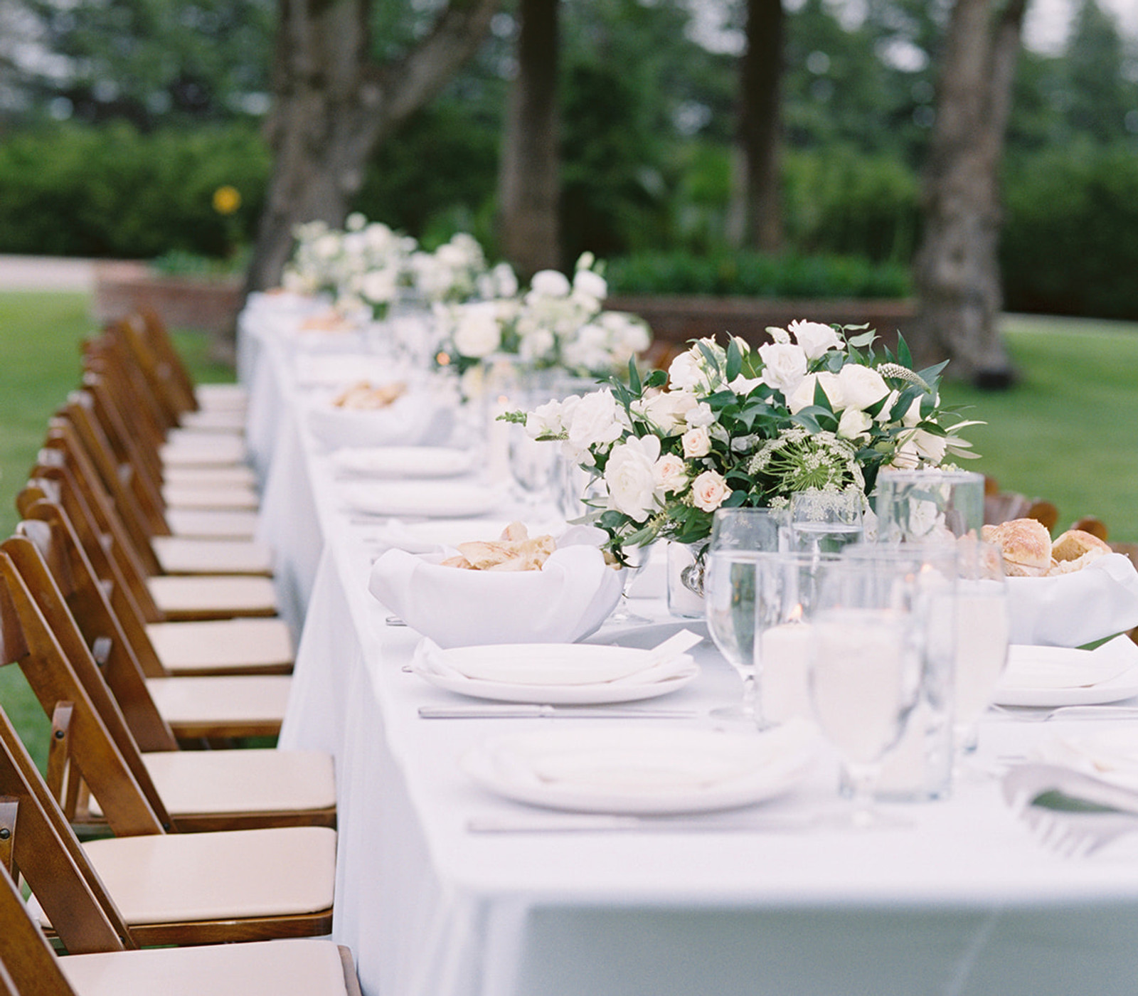 Lush wedding florals at Roblar Farm