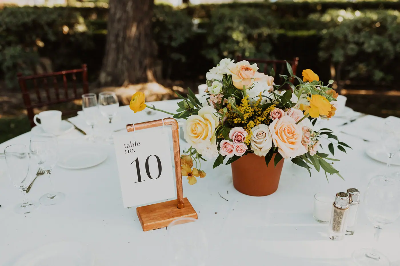 Golden Wedding Floral Designs | Velvet Blooms Portfolio
